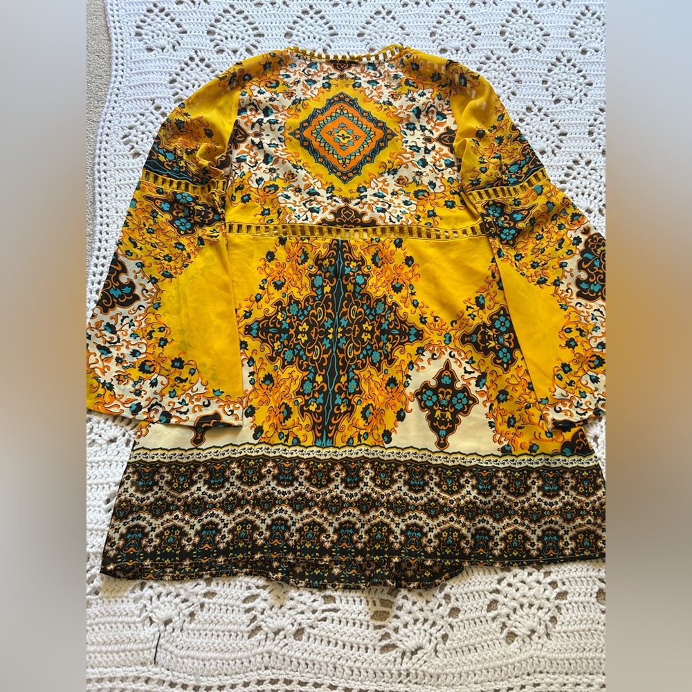 Umgee Tunic Size M Crochet Bohemian Bell Sleeves Yellow Layering Boutique - Picture 6 of 11